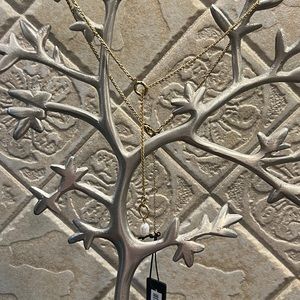 Ann Taylor gold pearl lariat necklace